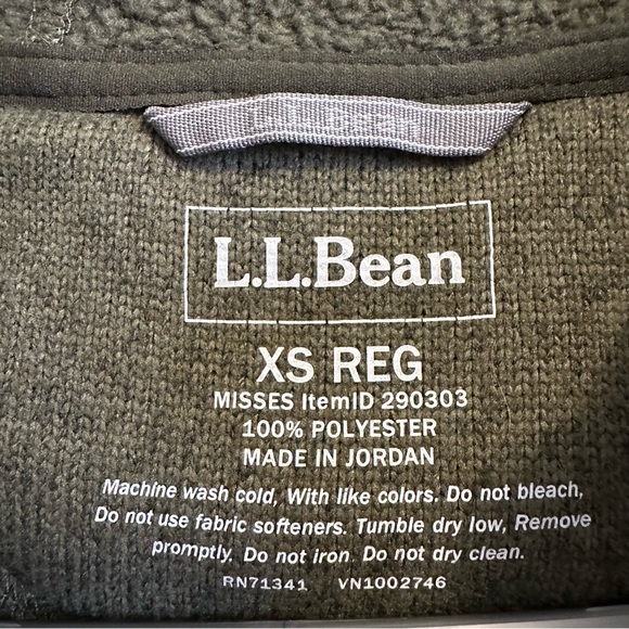 L.L. Bean women’s Hooded fleece coat in Dark Green - Picture 3 of 3